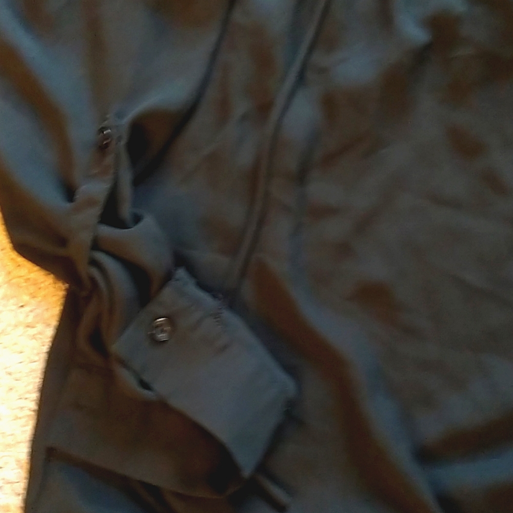 Blouse - Picture 2 of 3